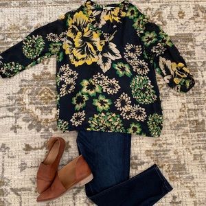 Floral top - medium